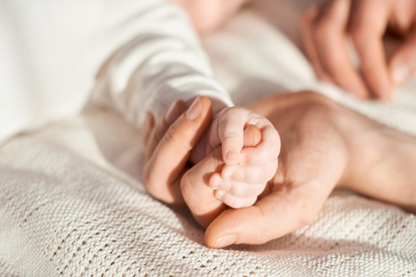 美国允许姐妹供卵试管探讨亲属间的生育选择权